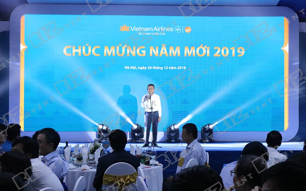 set up thiết bị tổ chức lễ tổng kết cuối năm cho Việt Nam Airline3